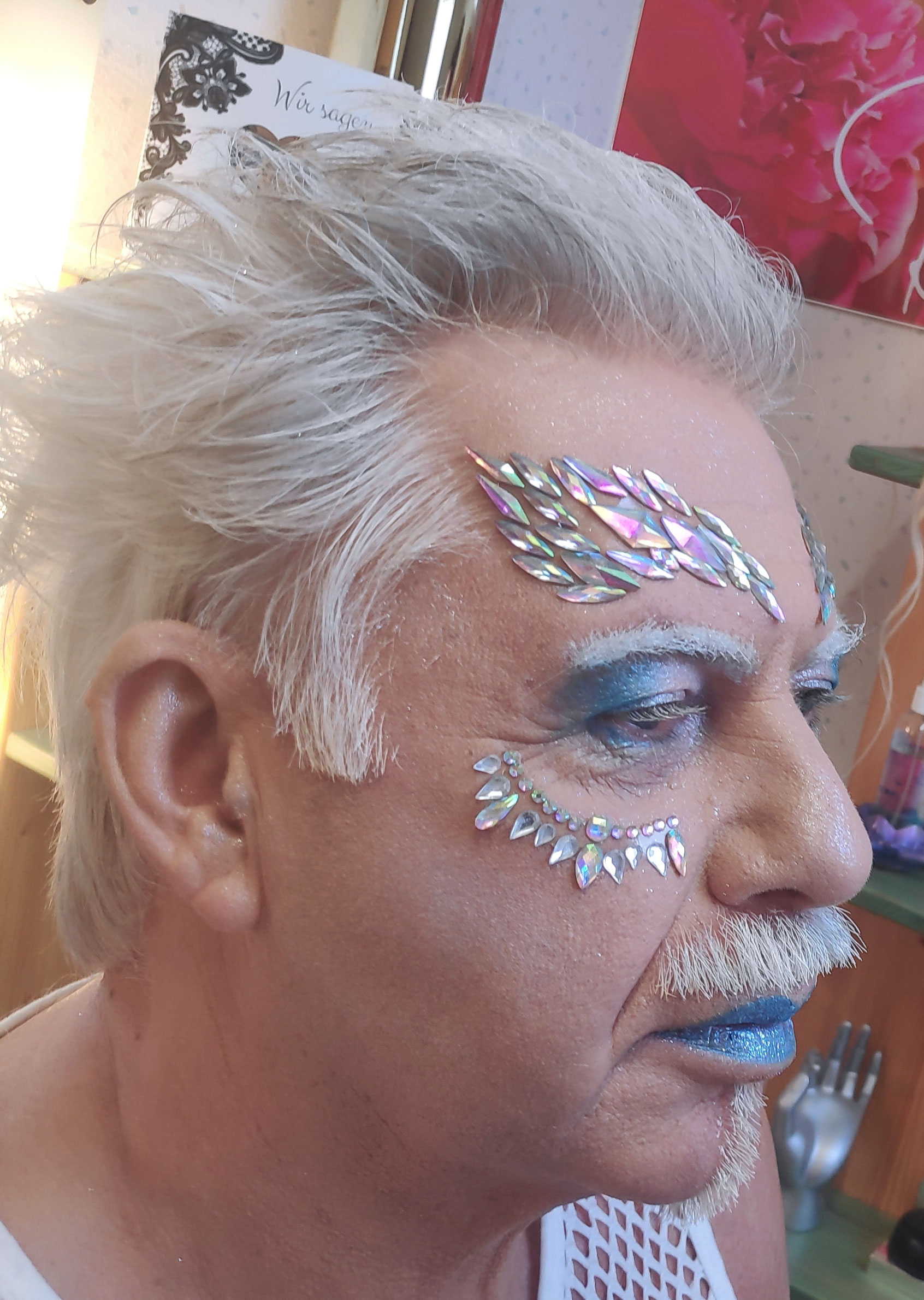 Fantasie- und Travestie-Make-up 36