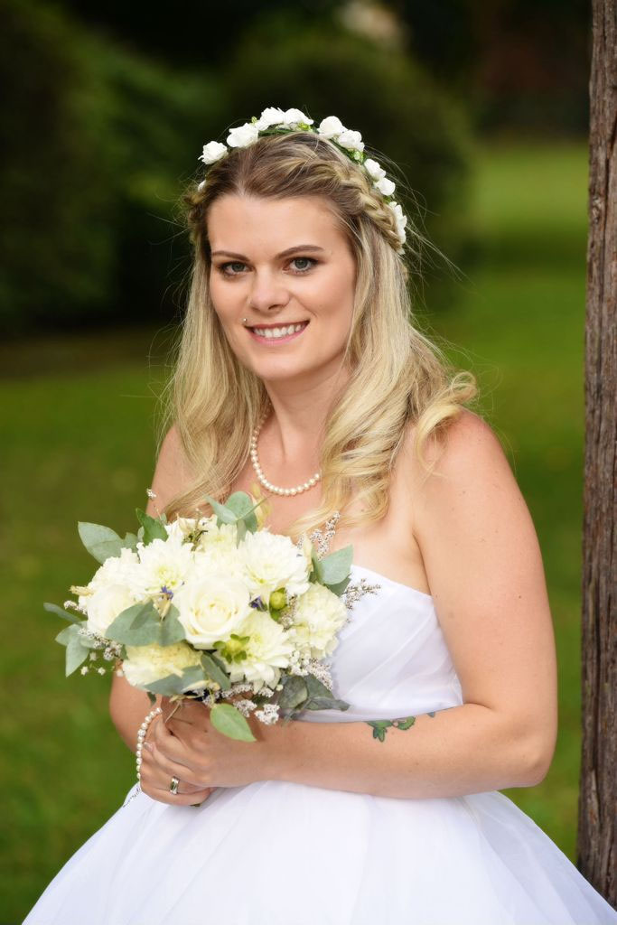 Braut-Make-up und Hochzeitsstyling 27