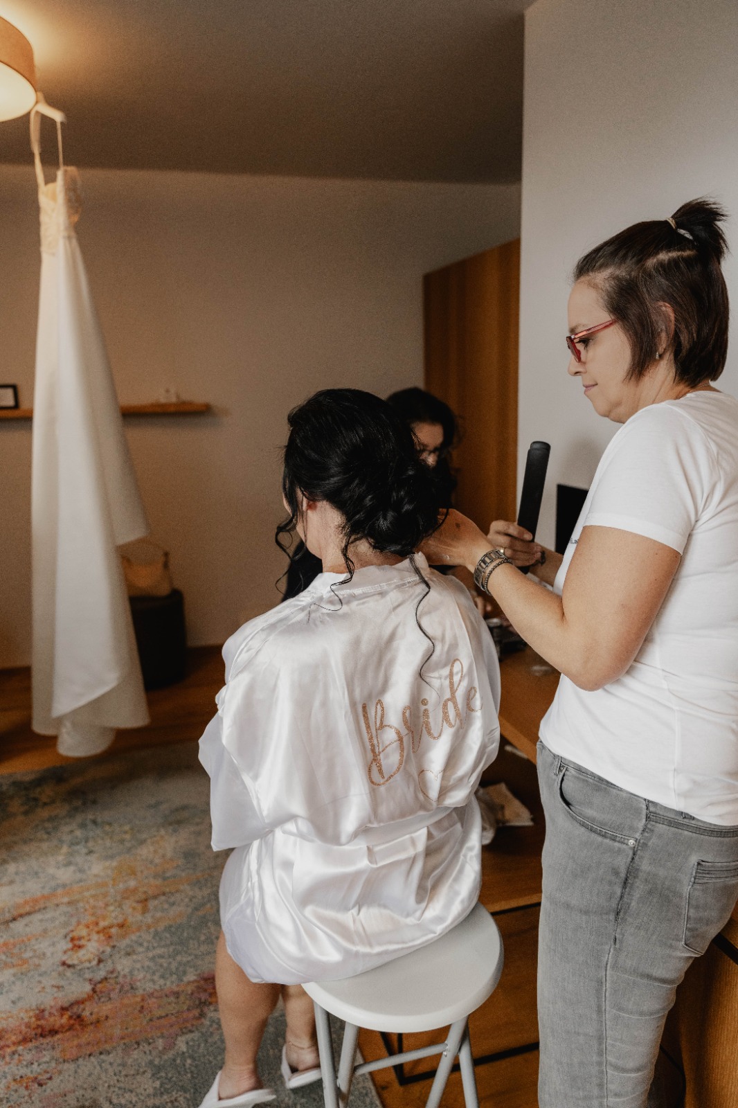 Brautstyling Ablauf Sabrina 01 – Beginn der Hochsteckfrisur